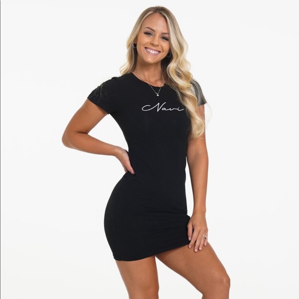 Black NVGTN T-shirt tress